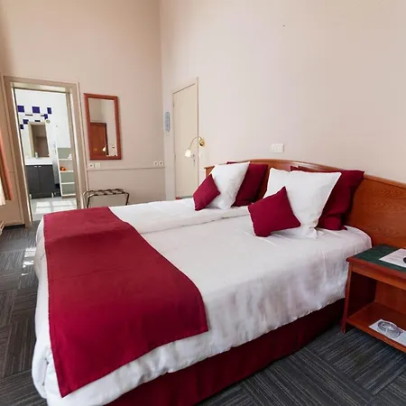 Infotel Apartment